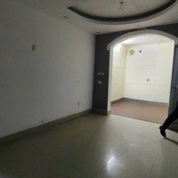 Cho Thuê Nhà Biệt Thự Mặt Phố Cảm Hội,Diện Tích137M2, Giá 40 Triệu