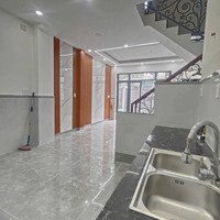 Nhà Lầu Hiệp Bình Chánh Đối Diện Gigamall Hẻm Thông Sổ Hồng Riêng