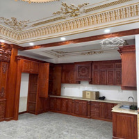 Biệt Thự Tân Cổ Điển Đường Huỳnh Thiện Lộc Quận Tân Phú 8 X 48M Đúc 6 Tấm Có Thang Máy