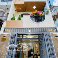 Chính Chủ Cần Bán Gấp Nhà Phó Đức Chính, Quận 1. Giá Tốt. Diện Tích: 5.3M X 15M. Sổ Hồng Riêng