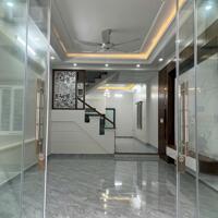 Nhà 4 tầng mới xậy xong ở Trại Lẻ, Lê Chân, Hải Phòng.