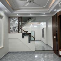 Nhà 4 tầng mới xậy xong ở Trại Lẻ, Lê Chân, Hải Phòng.