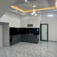 Nhà 4 tầng mới xậy xong ở Trại Lẻ, Lê Chân, Hải Phòng.