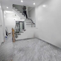 Trần Quốc Hoàn- 40M- 5 Tầng Ô Tô Vào N.hà- Phân Lô