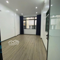 Trần Quốc Hoàn- 40M- 5 Tầng Ô Tô Vào N.hà- Phân Lô