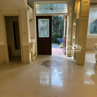 Cho Thuê Biệt Thự Đơn Lập Tại Khu Compound Phú Gia, Phú Mỹ Hưng, Quận 7