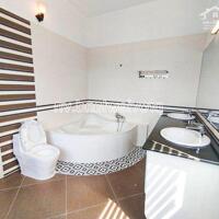 Cho thuê biệt thự khu compound, 3 tầng, hồ bơi, sân vườn, 350m2, 5PN