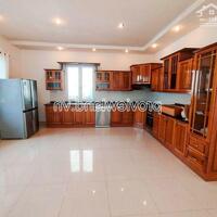Cho thuê biệt thự khu compound, 3 tầng, hồ bơi, sân vườn, 350m2, 5PN