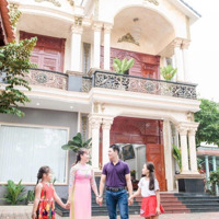 Bán Biệt Thự Mặt Tiền Đường Nguyễn Văn Thành , Có Sẵn 2 Cửa Hàng Đang Kinh Doanh