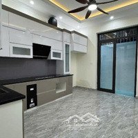 Bán Nhà Cực Chất Tại Bồ Đề 9.5Tỷ* 71M2, Nợ Hậu, Full Nội Thất Sang Xịn