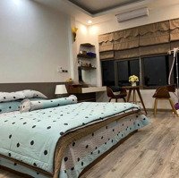 Bán Nhà Cạnh Hồ Phương Mai, 30M2, 5 Tầng, Giá Chỉ 5.8 Tỷ