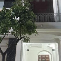 Bán Nhà Mặt Phố Quan Hoa, Quận Cầu Giấy, Nhà Dân Xây 6 Tầng, Lô Góc ,Mặt Tiền5,1M, 38M2, Giá Bán 18,4 Tỷ