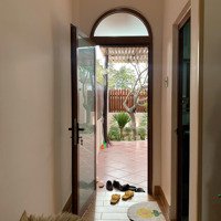 Homestay Xinh Xắn Gần Biển Hòn Đỏ, Ninh Thuận