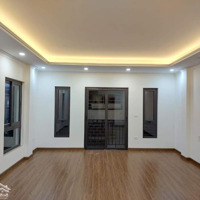 Bán Nhà Mặt Phố Đinh Tiên Hoàng, Mặt Hồ Gươm, Hoàn Kiếm,Diện Tích40 M2,Mặt Tiền4,5M, 7 Tầng, 38 Tỷ