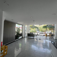 Cho Thuê Mặt Bằng Sảnh 10M2 Của Toà Nhà Trong Pmh