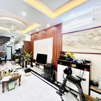 Bán Nhà Xuân Thủy-Ngõ Thoáng Sáng-Gần Ô Tô-3 Thoáng-Dân Xây-45M2-Chỉ 12 Tỷ