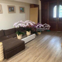 Biệt Thự Phố Đội Cấn 120M*6T,Mặt Tiền6M, Căn Góc, Vỉa Hè 4M, Ngõ 3 Ô Tô Tránh, Ô Chờ Thang Máy 38 Tỷ