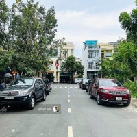 Bán Đất Tặng Nhà 1 Trệt, 1 Lầu Đường Số 12, Bình An, Quận 2.Diện Tích611M. Giá Chỉ: 79 Tỷ Liên Hệ: 0907387227