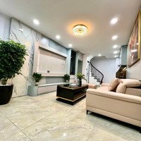 Chính Chủ Bán Nhà Ngõ 302/75 Đường Láng, Ngõ Nông Gần Phố,Diện Tích30M2 X 4T, Giá Bán 5.75 Tỷ.