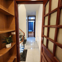 Bán Nr Đẹp Xuất Sắc Tại Tôn Đức Thắng, 8,5 Tỷ, 45,5M2, 6T, 5 Phòng Ngủ 5Wc