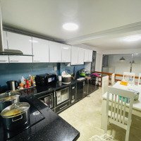 Bán Toà Nhà 8 Tầng Giá Hơn Chục Tỷ Ở Hồ Tây Có Thang Máy, Cách Hồ 20M, Sân Thượng