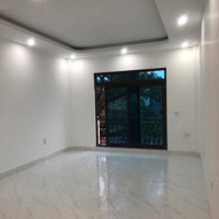 Chính Chủ Cần Bán Nhà 5 Tầng - 34M2 Thang Máy - Ô Tô Đỗ Cửa - Ngõ Thông- Kinh Doanh - Giá Bán 4,5 Tỷ
