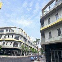 Triển Khai Dự Án Nhà Phố Thương Mại Bcons Uni Valley Thuộc Quần Thể Khu Đô Thị Bcons City Dĩ An