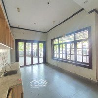 Biệt Thự Góc 2 Mặt Tiền Thảo Điền, Quận 2