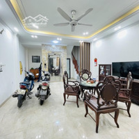 Nhà Đẹp Giáp Nhất - 2 Thoáng Trước Sau - Hàng Xóm Royal City - Thông Số Đẹp - Đầy Đủ Công Năng