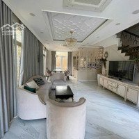Cần Bán 1 Nhà Góc 2Mt Shophouse Nội Thất 17,5Tỷ, 1 Căn Biệt Thự Song Lập Park Riverside Tp. Thủ Đức