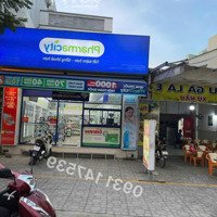 Bán Gấp Nhà Ngay Chợ Bờ Ngựa Đang Cho Thuê Bán Thuốc Tây 11 Triệu/Tháng