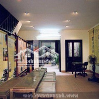 Cho Thuê Nhà Mặt Phố Hàng Đào. Diện Tích: 185M2X3T. Mt: 3.5M