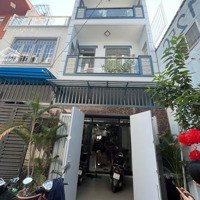 Bán Nhà 3 Tầng, Hẻm Xe Hơi Tại Đường 6, 7,5 Tỷ, 60M2, 4 Phòng Ngủ 3 Vệ Sinh Nội Thất Đầy Đủ.