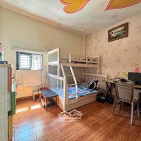 Bán Nhà 3 Tầng, Hẻm Xe Hơi Tại Đường 6, 7,5 Tỷ, 60M2, 4 Phòng Ngủ 3 Vệ Sinh Nội Thất Đầy Đủ.