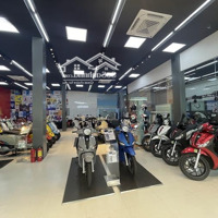 Cho Thuê Nhà Mặt Phố Hoàng Quốc Việt Diện Tích 200M2, 5 Tầng, Mặt Tiền 8M