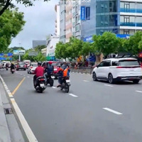 Bán Gấp Văn Gốc 3 Mặt Tiền Nhà Đẹp 5 Tầng - 3 Mặt Thoáng - Hẻm Xh Gần Nguyễn Văn Trỗi