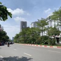 Bán Đất Mặt Phố Hoàng Quốc Việt, 200M2, 0983956777