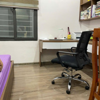 Cần Tiền Bán Gấp Nhà Mặt Phố Diện Tích 49 M2 Mặt Tiền 4,5 M2 Oto Vào Nhà Hướng Đông Nam
