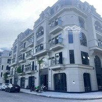 Bán Nhà Phố Phong Cách Châu Âu Nằm Giữa Trung Tâm Thành Phố, Giá Bán 9,4 Tỷ