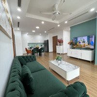 Cần Cho Thuê Gấp Căn Hộ Royal City. 105M2 2 Phòng Ngủ Đồ Cơ Bản Gắn Tường. Giá Chỉ 16 Triệu/Tháng