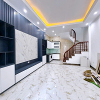 Bán Nhà Riêng Tại Đại Lộ Thăng Long,Song Phương 40M2*4T, 4 Phòng Ngủngõ Thông,Gần Oto Tránh,15P Đi Mỹ Đình