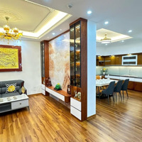 Tôi Cần Bán Nhanh Căn Hộ Góc Vimeco Đằng Sau Big C .Diện Tích136M 3 Ngủ 2 Vệ Sinh Full Nội Thất Nhập Giá Bán 8 Tỷ