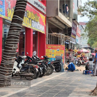 Cho Thuê Nhà Mặt Phố Trần Duy Hưng, 60 Triệu, 65M2 * 4 Tầng, Mặt Tiền 4.5M.
