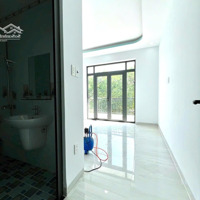 Cc Bán Nhà Mới Xây 1 Trệt 3 Lầu Đường 188 Lò Lu . Tp Thủ Đức Diện Tích: 63.9M2 -Diện Tíchsàn : 160M