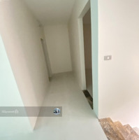 Cho Thuê Nhà Kim Giang 45M2*6T,Thông Sàn , Thang Máy , Nhà Mới Xây , Giá 23 Triệu/Tháng