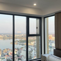 Cho Thuê Căn Góc 2 Ngủ View Hồ Tây Và Lotte Tây Hồ, 85.5 M2, Nội Thất Đặt Riêng, Dọn Vào Ở Ngay.