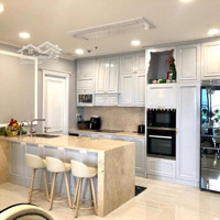 Cần Cho Thuê Ch Chung Cư Summer Square Q6Diện Tích75M2 3Pn/ 2 Vệ Sinhgiá Bán 10 Triệu Giá Thật Liên Hệ: 0703.445.188 Trân