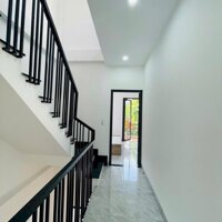 Nhà 3 Tầng Nằm sau lưng 1 nhà mặt tiền Đường Ngự Bình, Phường An Cựu