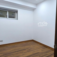 Bán Căn Hộ Chung Cư 66 M2, 2 Pn, 187 Tây Sơn, Đống Đa ;Ban Công Đông Nam,0904760444