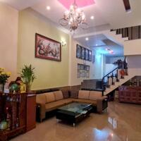 GIẢM GIÁ BÁN GẤP NHÀ MẶT TIỀN ĐƯỜNG NHỰA KQH MÊ LINH P9
